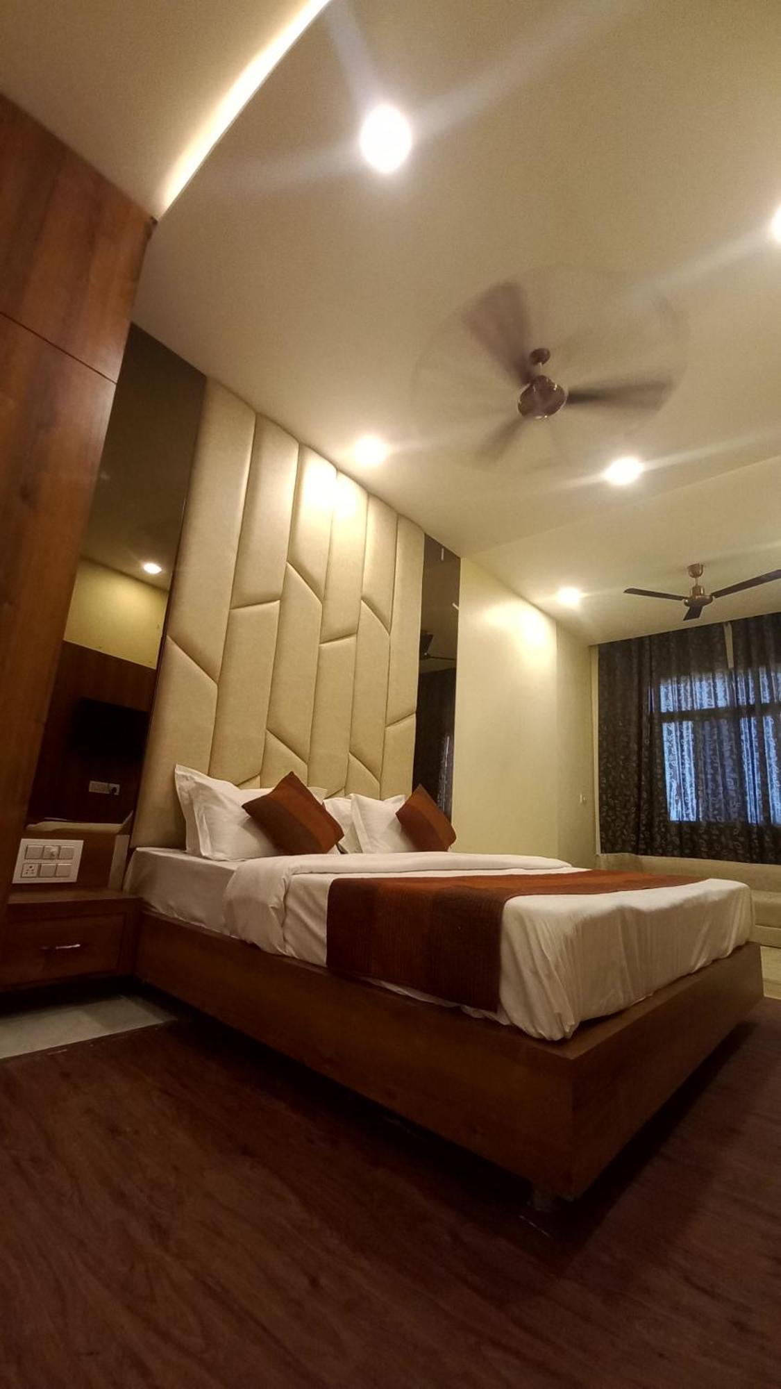 Hotel Indraprastha Jhalawar Ngoại thất bức ảnh