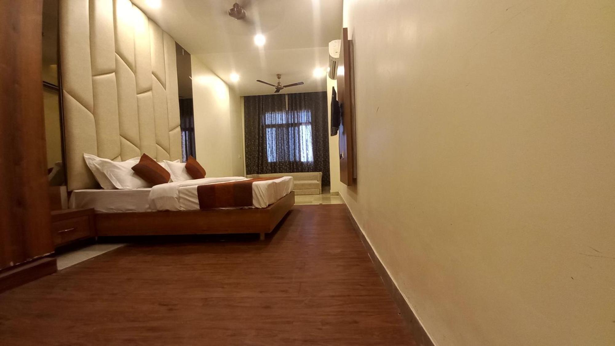 Hotel Indraprastha Jhalawar Ngoại thất bức ảnh